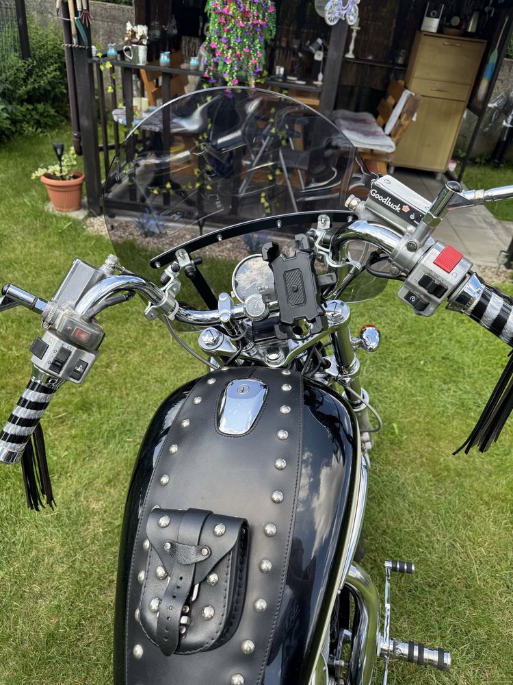 Suzuki Intruder 800