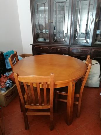 Mesa de jantar + 6 cadeiras
