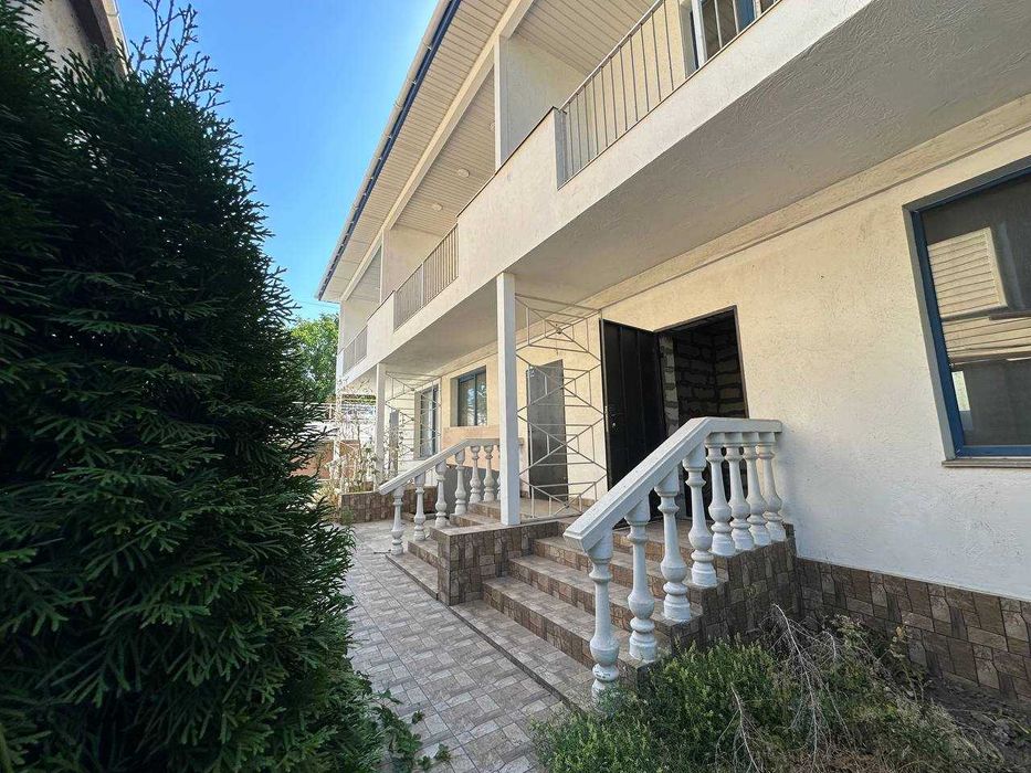 ВИГІДНО! Таунхаус біля моря на Фонтані — за ціною квартири!