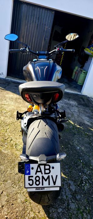 Ducati Diavel 1260s como nova