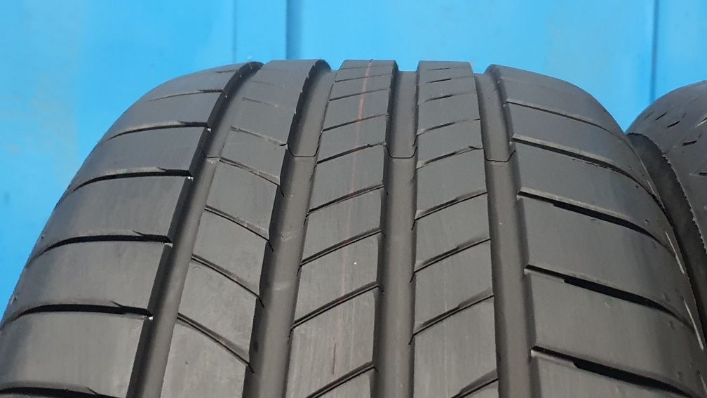 235/55 R17 Markowe opony letnie Bridgestone ! Rok 2022