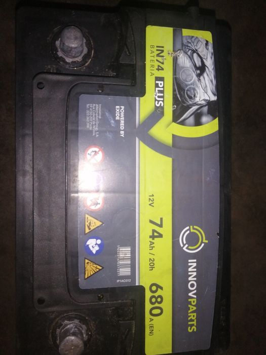 Vendo Bateria com pouco uso. Urgente