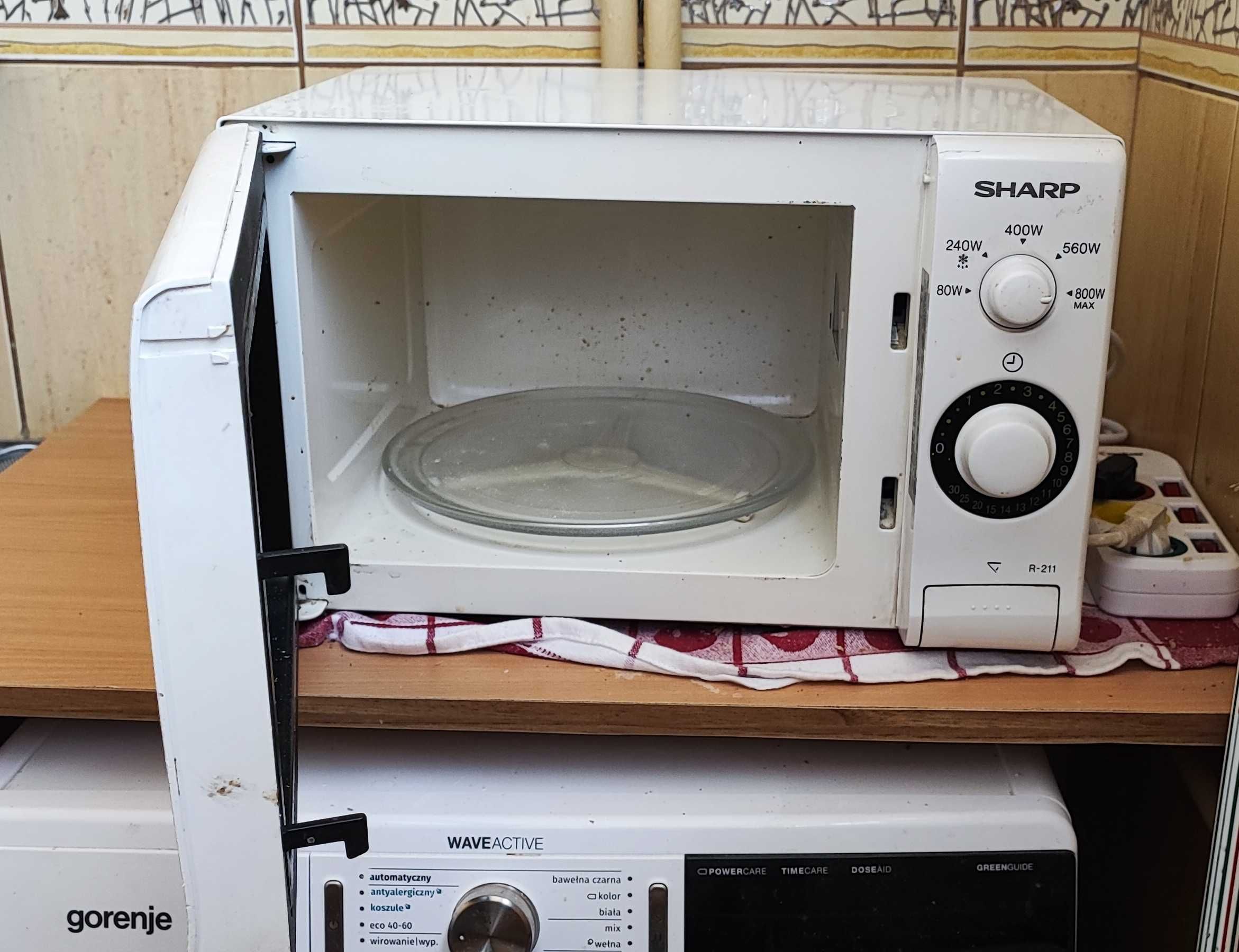Kuchenka mikrofalowa SHARP 800W
