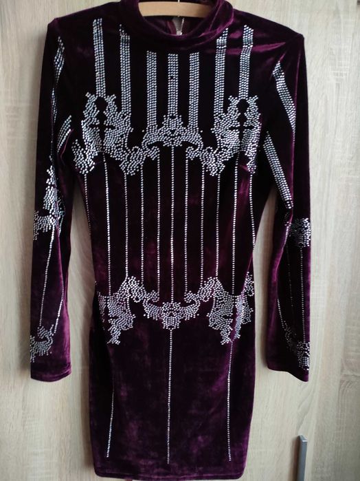 Piękna sukienka na imprezę