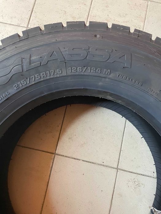 Грузові шини Lassa Maxiways 110D (ведуча вісь) 215/75 R17.5 126/124M