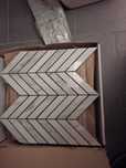 Mozaika gres szkliwiony Novabell Imperial Calacatta Bianco Chevron