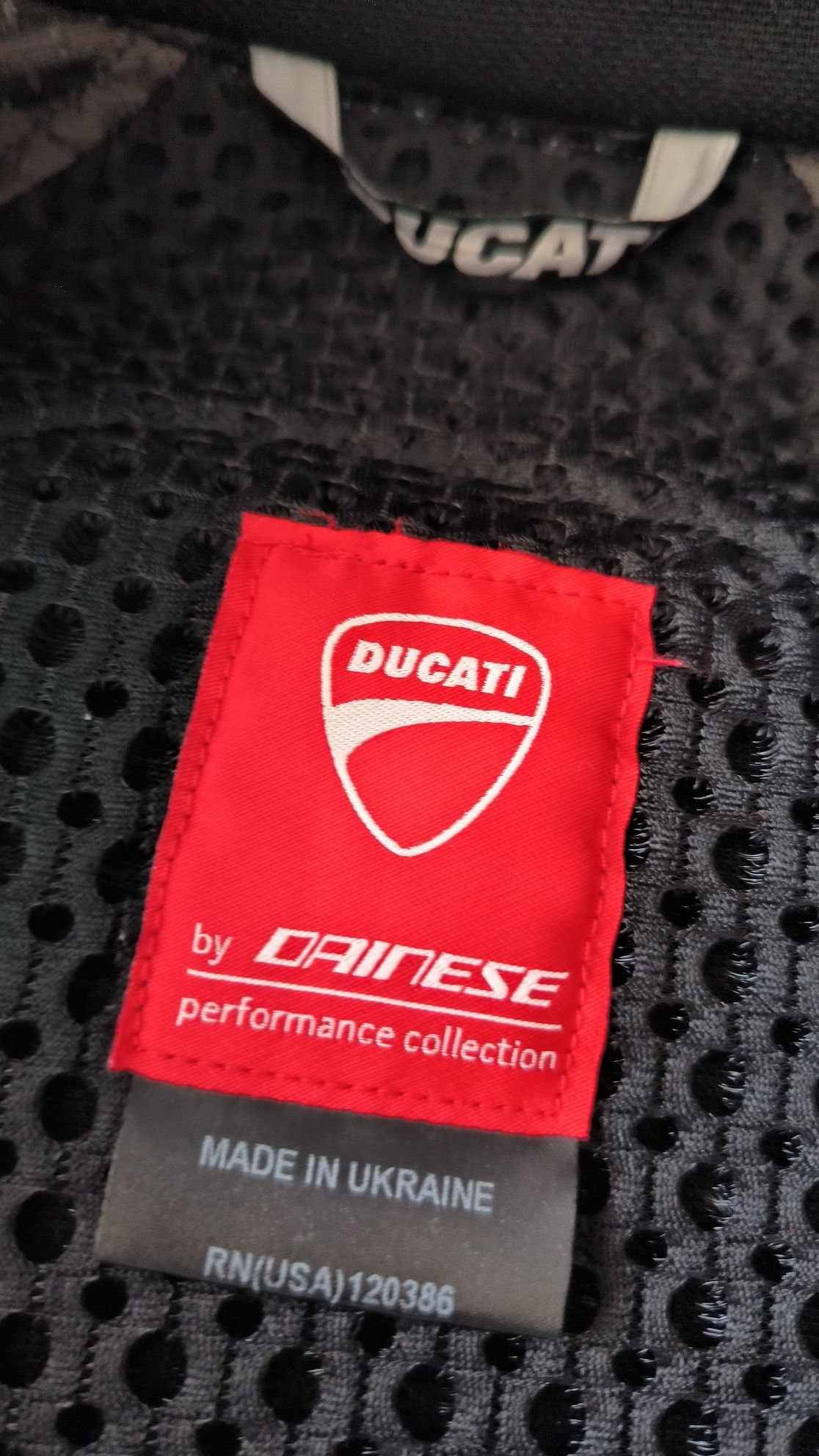 Kurtka Ducati oryginalna  L 50 jak nowa