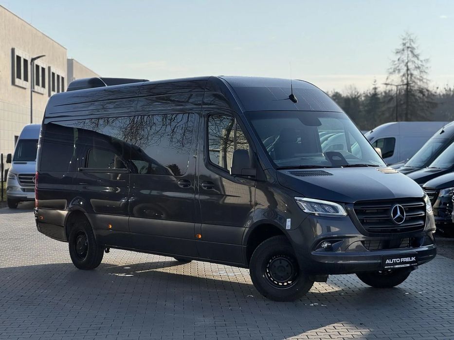 Mercedes-Benz Sprinter Sprinter Tourer 319 (190 KM) długi L3H2 9-osobowy Automat LED PRO