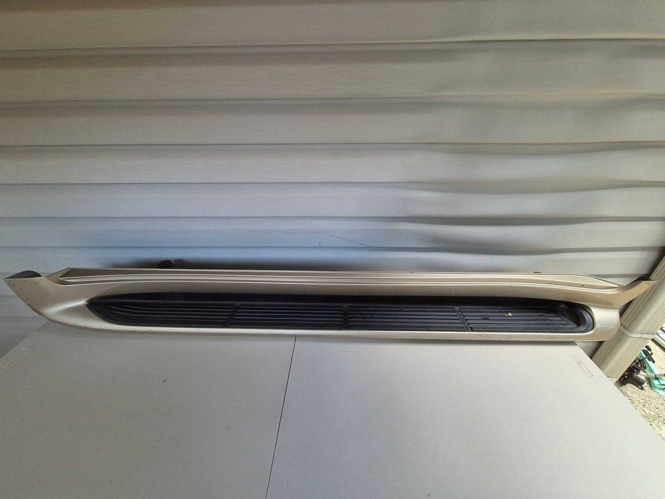 Lexus LX570 Listwa progowa strona kierowcy 2008 - 2015