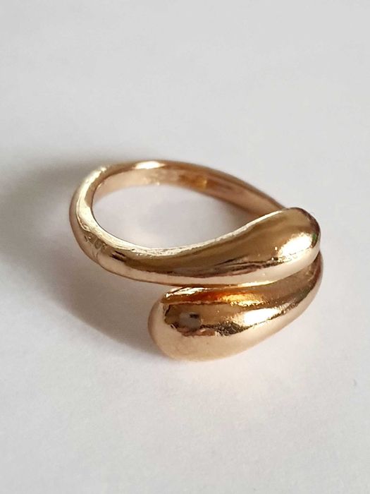 Śliczny Pierścionek Złoty Stal Chirurgiczna 16mm