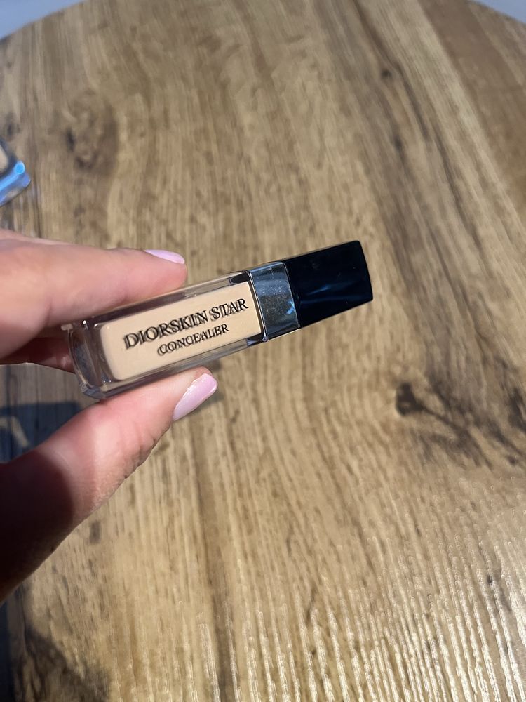 Dior Diorskin Star Concealer 001 korektor do twarzy