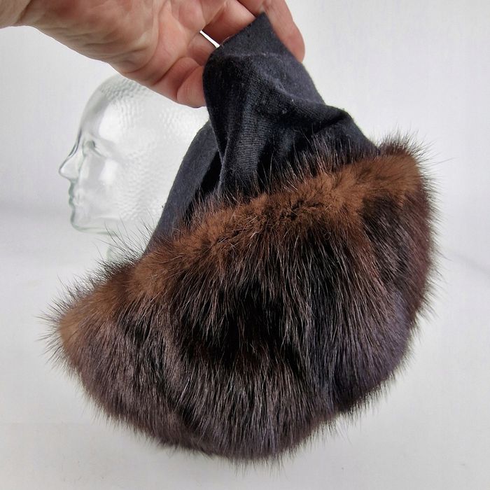 Czapka z naturalnego futra damska zimowa