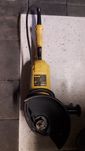 Szlifierka kątowa Dewalt DWE 494