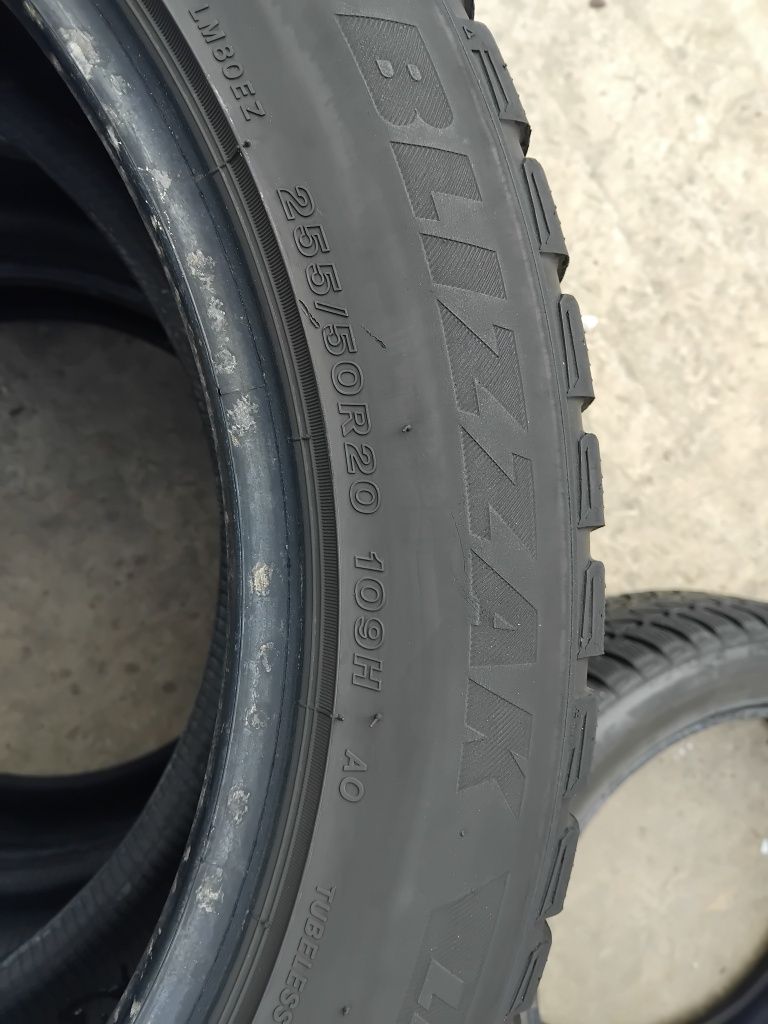 шини зимові 255.50R20. BRIDGESTONE BLIZAK