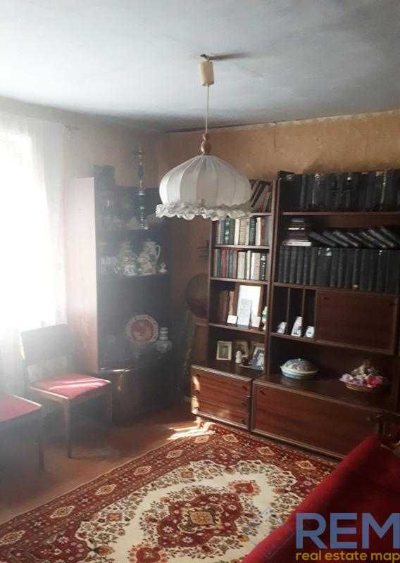 Отдельно стоящий дом  на Промышленной с гаражем