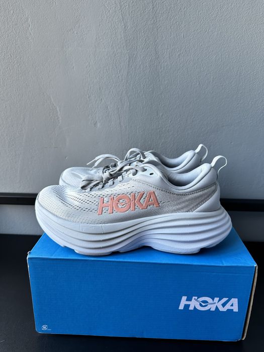 Кросівки жіночі Hoka Bondi 8