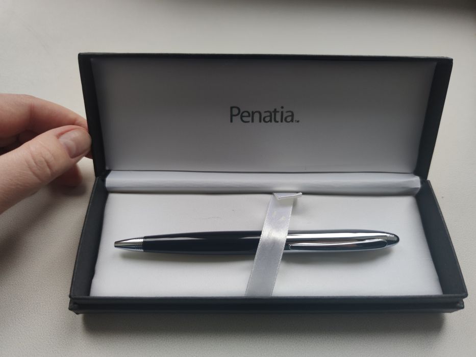 Шарикова ручка Penatia Lexington