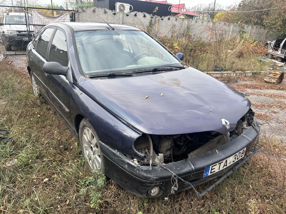 Продам рено лагуна 2002 год