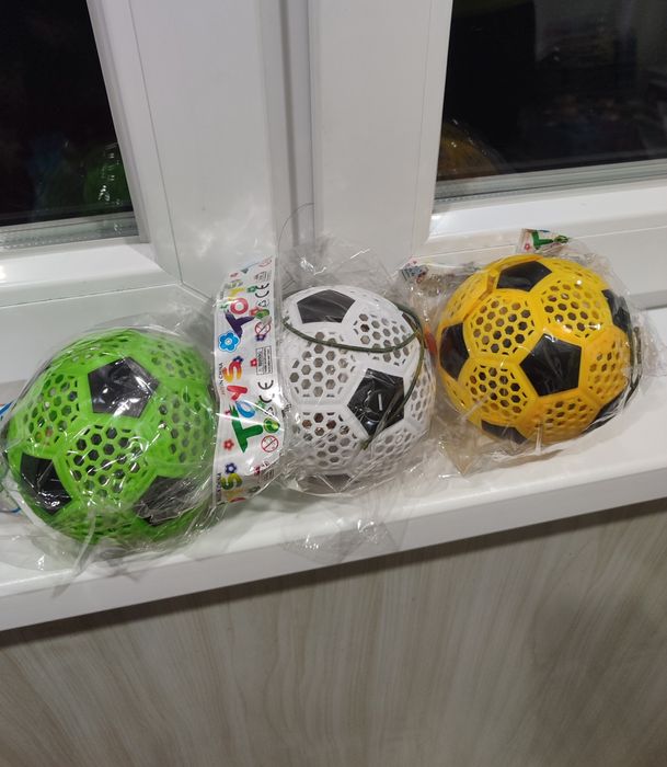 Футбольный светящий мячик