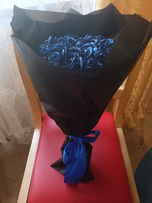 Квіти ручної роботи атласні рози 25 штук