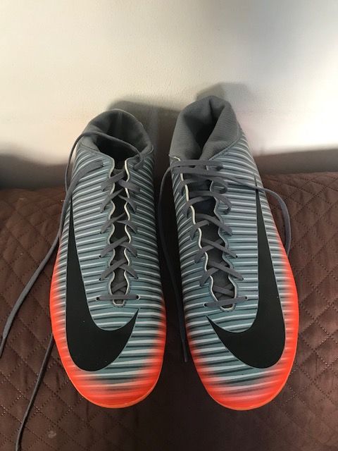 Chuteiras Nike CR7 - Mercurial Novas
