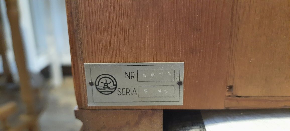 Zegar kominkowy metron
