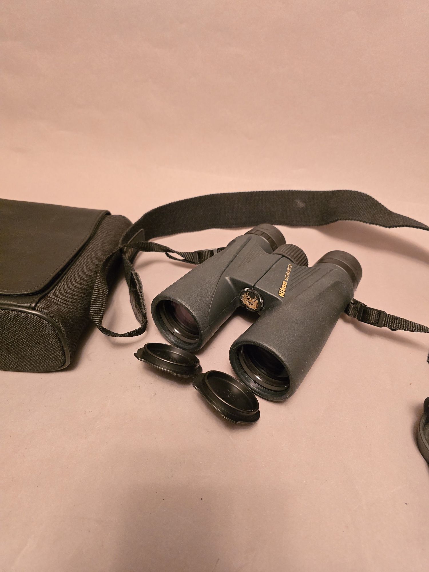 Биноколь Nikon Monarch 8x42 DCF WP | Отличное состояние!
