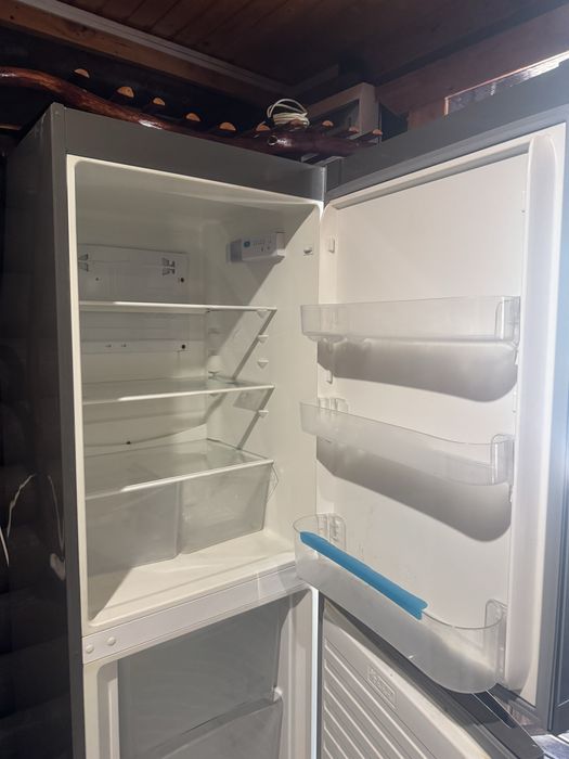 Продам холодильник Zanussi