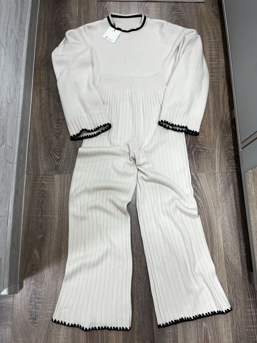 Продам новий костюм