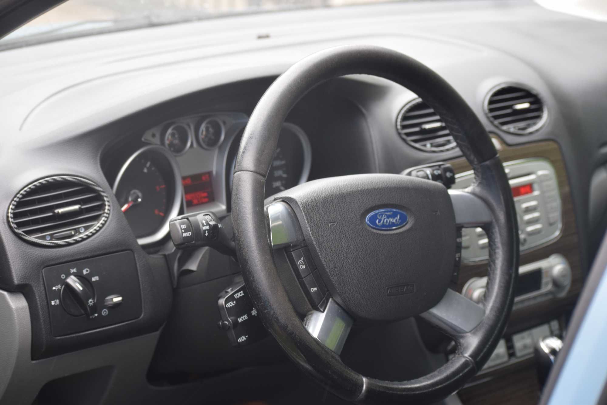 Ford focus mk2 kombi 2008r ghia 1.6 tdci doinwestowany