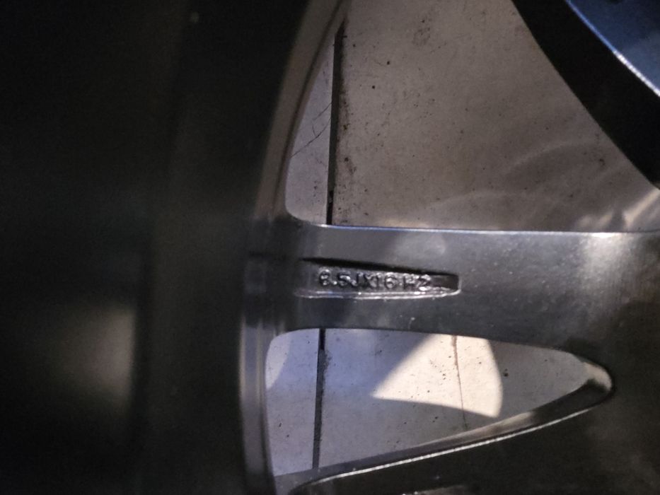 Felgi Hyundai 16" 5x114,3 z oponami 205/55 R16 i30 i40