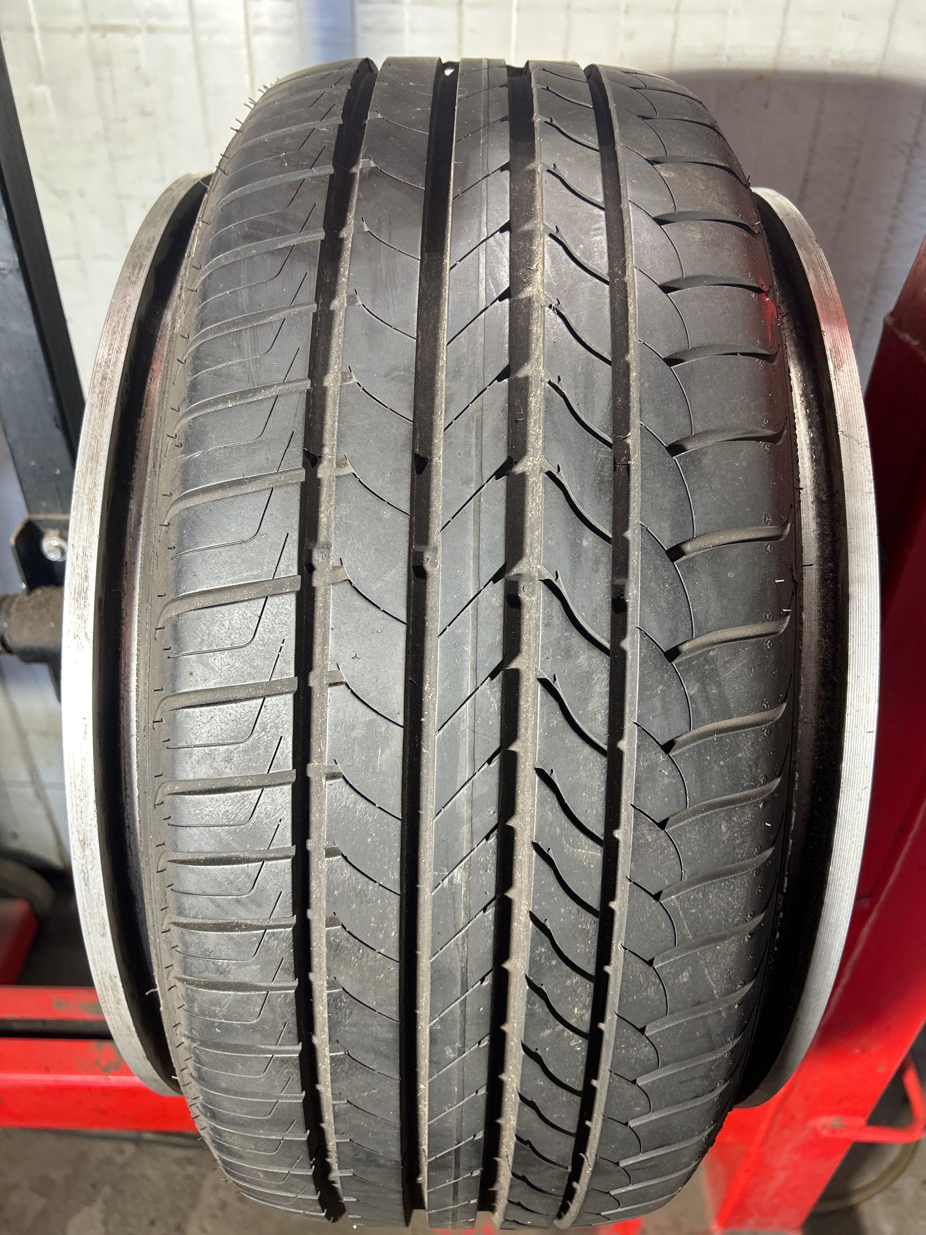 Goodyear Efficient Grip Rsc 225/45/18 91V