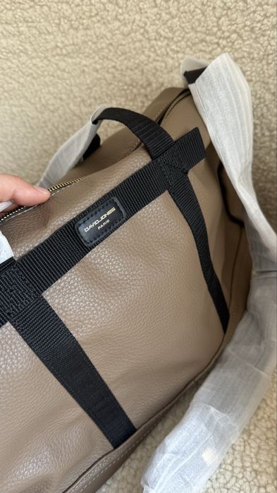 Дорожня сумка, нова, жодного разу не брала в подорож