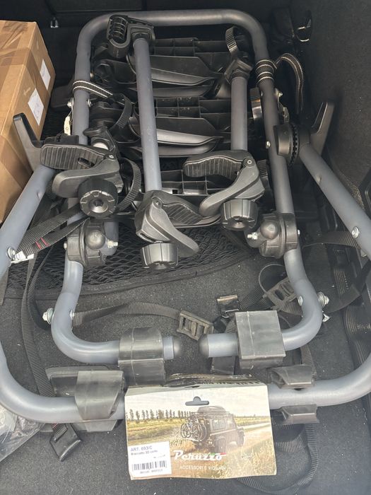 Peruzzo Firenze bagażnik rowerowy na 3 rowery na tylna klapę