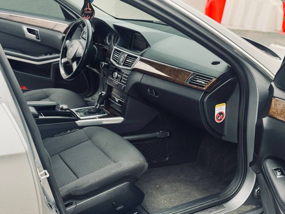 Продам Мерседес Е 220 CDI, автомат