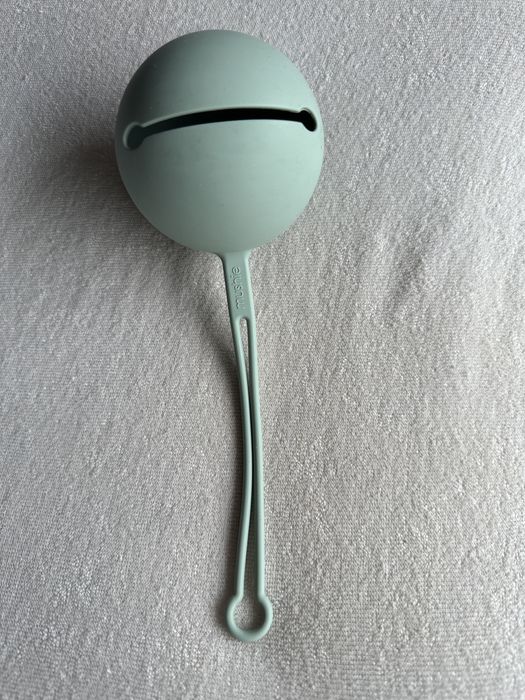 Porta Chupetas Mushie