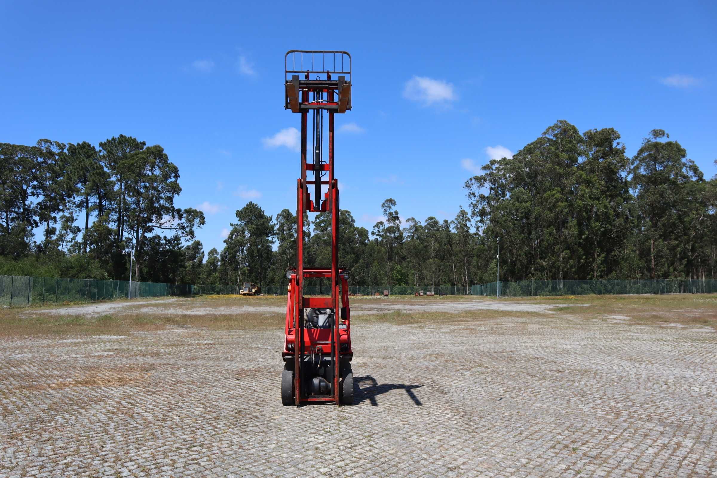 2010 Nissan Y1D1A15Q 1300 kg Empilhador Diesel