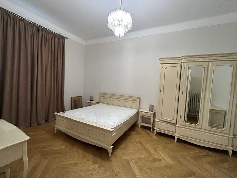 вул. Стецька-Саксаганського. Центр Львова. Світло НЕ вимикають. Оренда