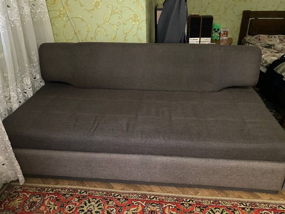 Диван розкладний б/у
