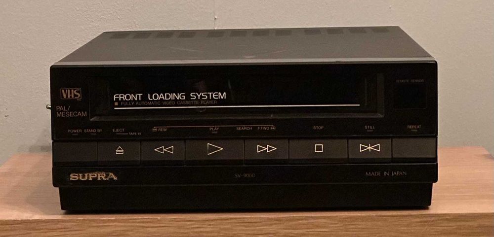 Magnetowid VHS  SUPRA  SV-9000 w ładnym stanie, w pełni sprawny!