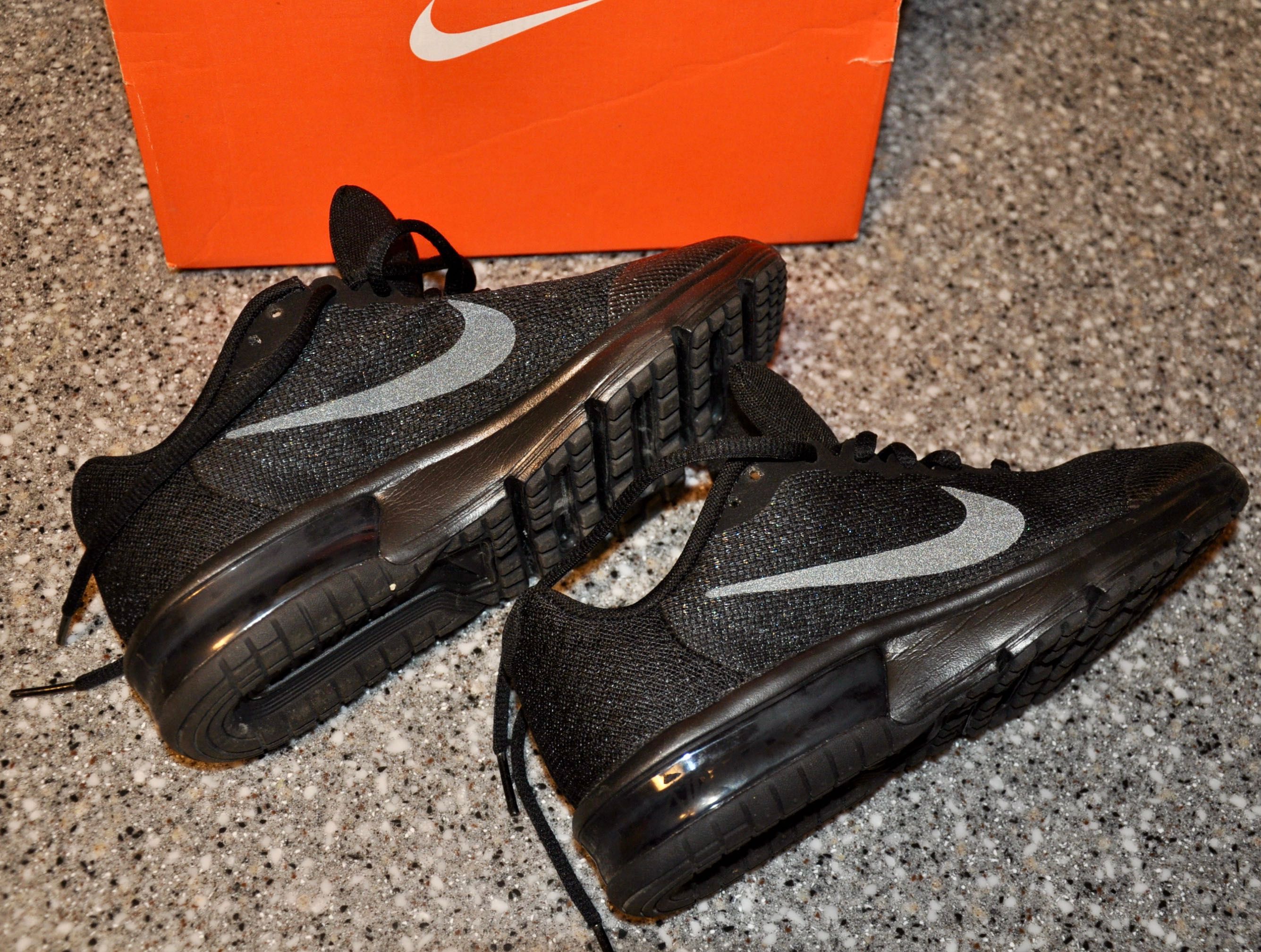 Nike Air Max Sequent 2 (GS) 35,5 Czarne damskie