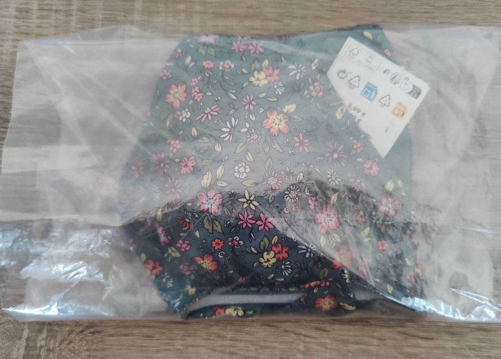 Top Biquíni Up verde com flores "NOVO"