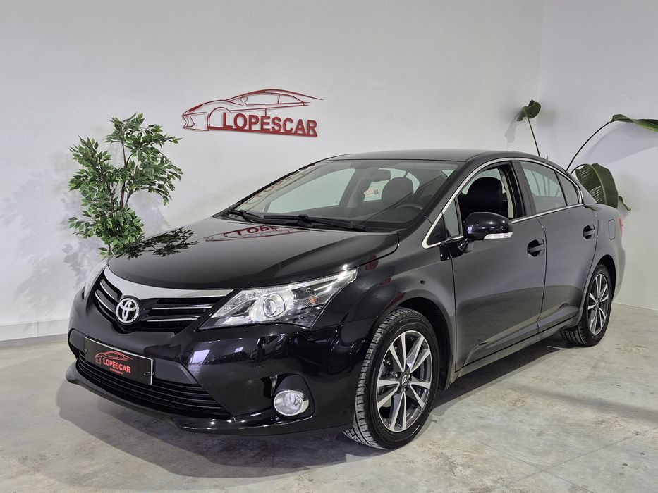 Toyota Avensis 2.0 D-4D - 49.000KM | GARANTIA | Exclusive - NACIONAL