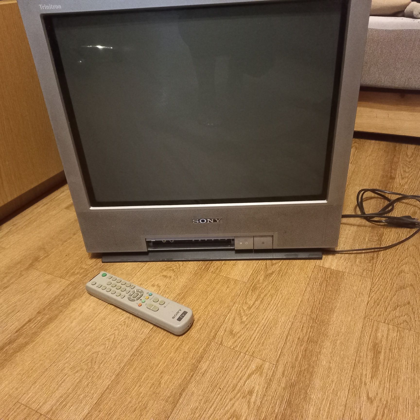 Телевизор SONY KV-21FT1K