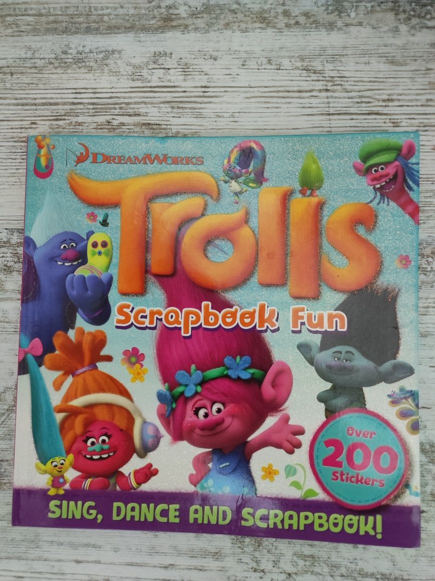 Trolis Scrapbook Fun, англійською мовою, розмальовки
