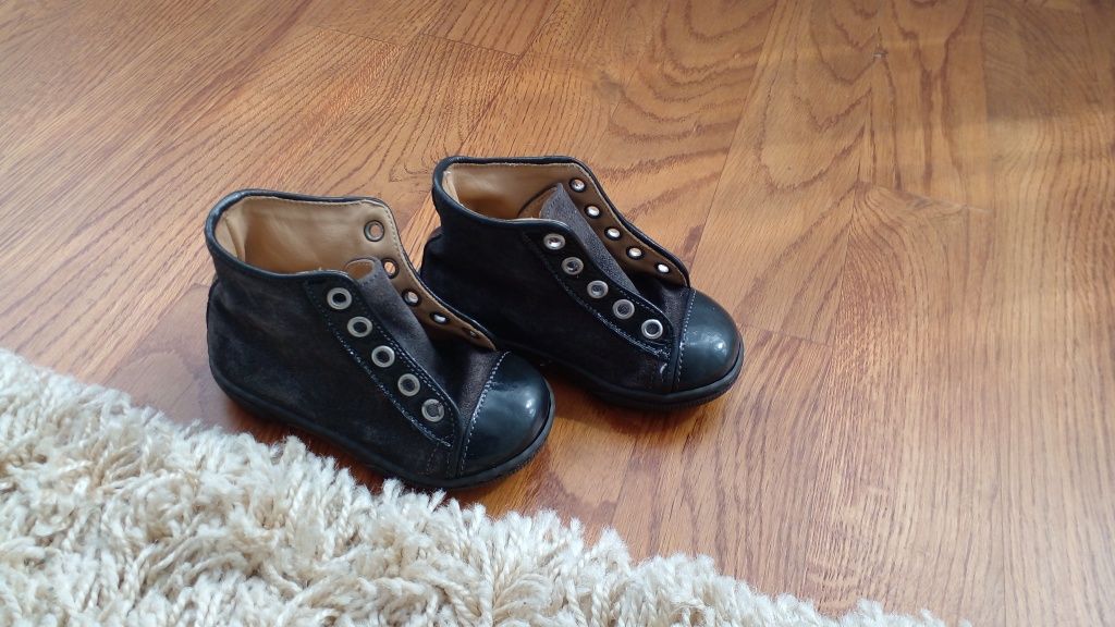 Дитяче взуття Tru Trussardi 21р,кросівки Adidas 16см,резин.чоботи