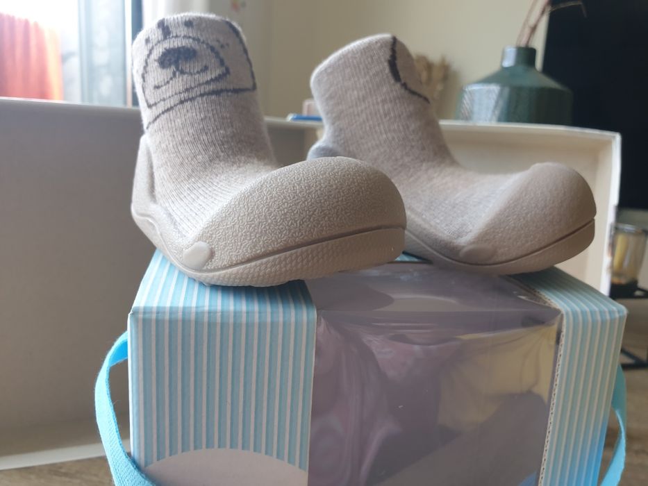 Sapatos attipas novos