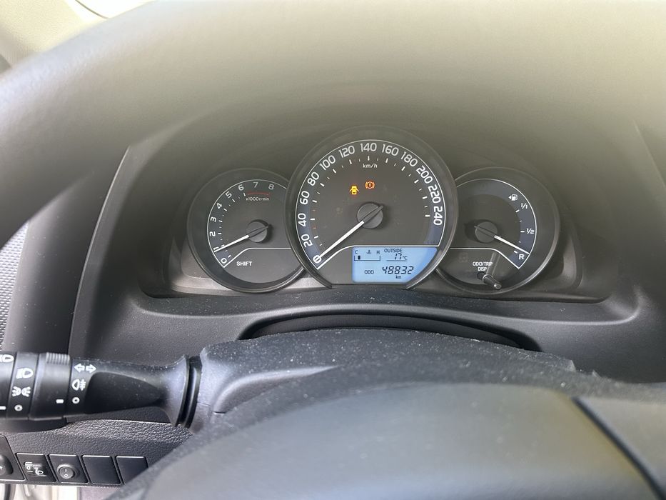 Toyota Auris Hatchback