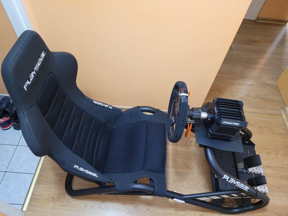 Fanatec cls dd 8nm, kierownica, pedały + kokpit