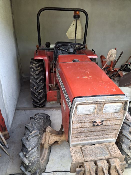 Trator massey ferguson 1020